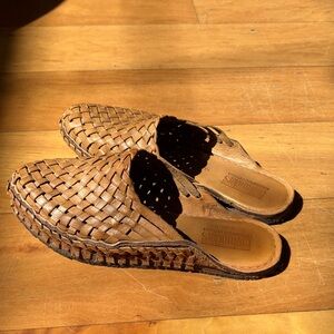 Mohinders Woven Leather Slides Honey Tan Handmade India Women’s Size 7